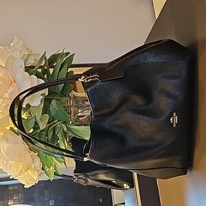 Coach leather shoulder bag